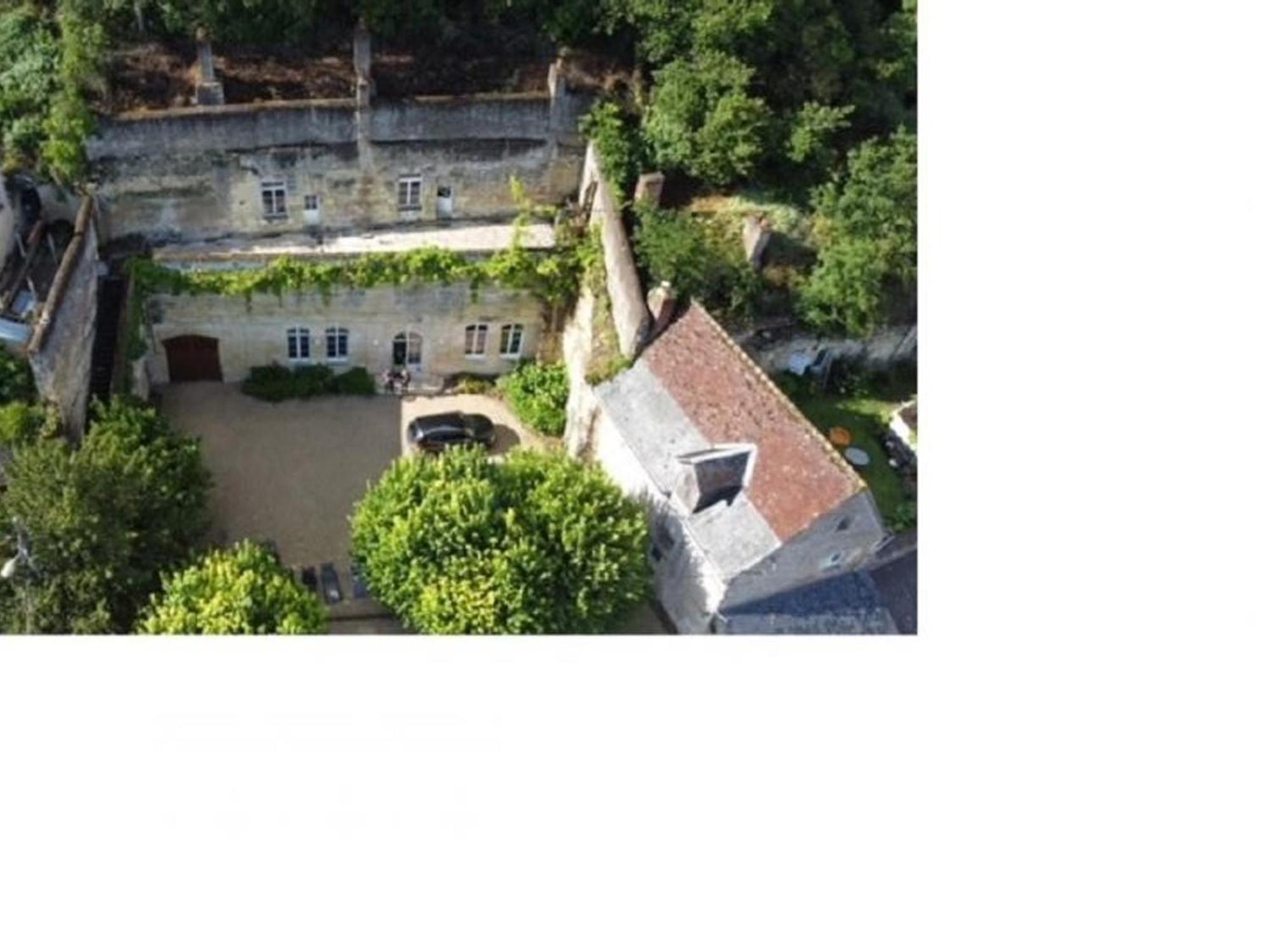 Maison Troglodyte Elegante Avec Spa, Salle De Jeux Et Jardin Clos A Vouvray - Fr-1-381-87 Exterior foto