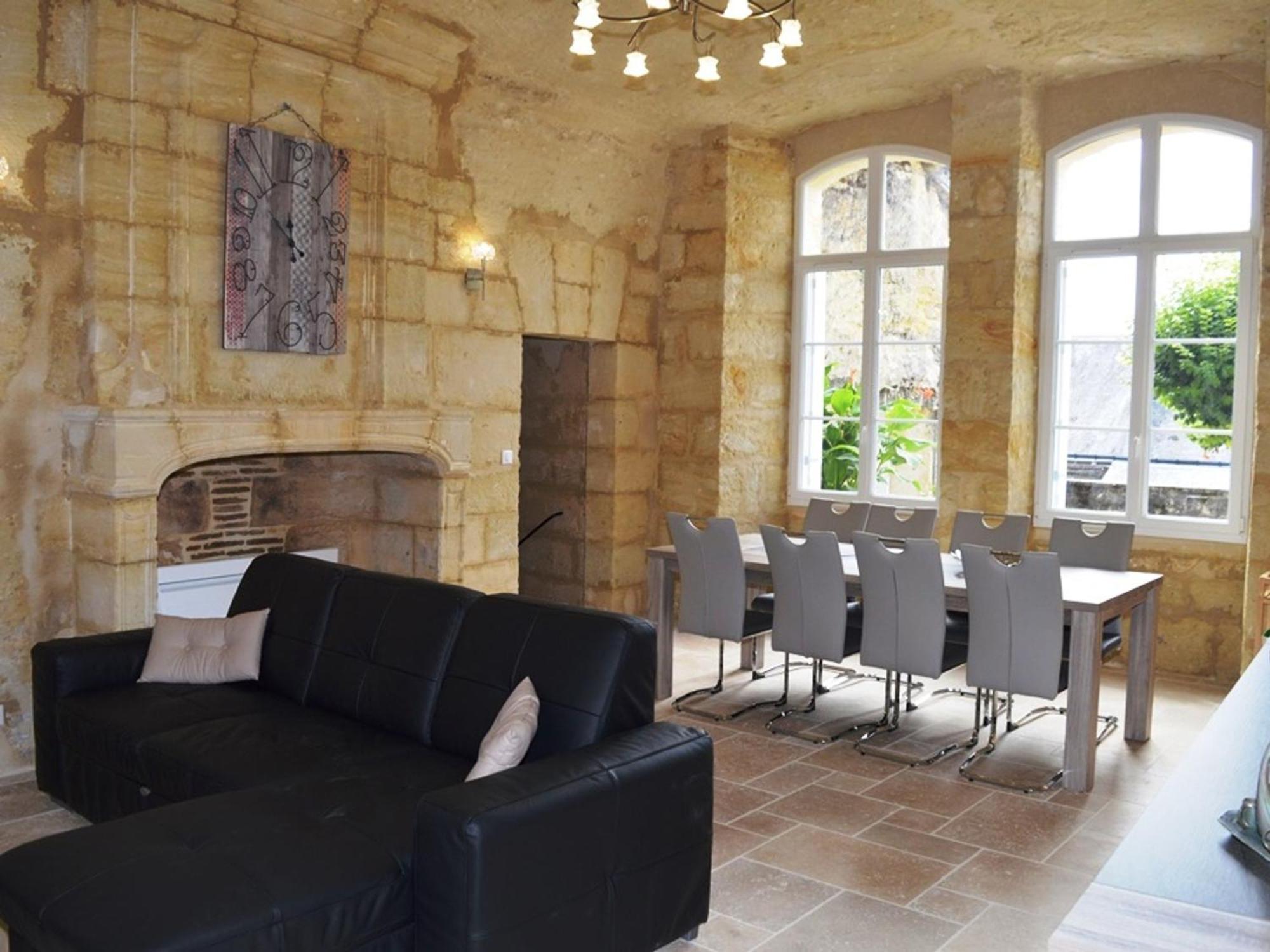 Maison Troglodyte Elegante Avec Spa, Salle De Jeux Et Jardin Clos A Vouvray - Fr-1-381-87 Exterior foto